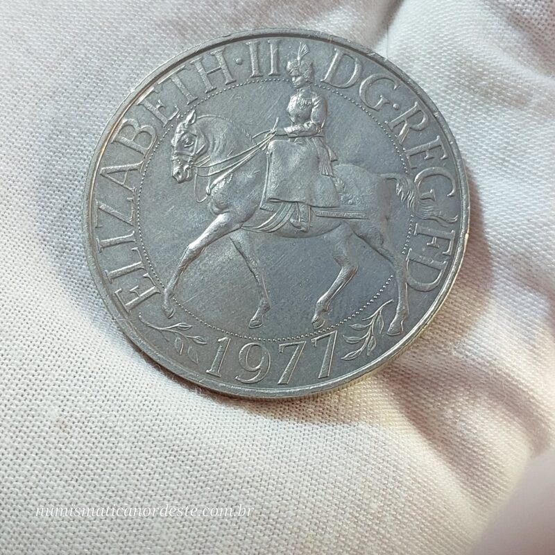 Moeda 25 Pence Reino Unido - COMEMORATIVA aos 25 anos da Coroação de Elizabeth II - Ano 1977 - Imagem 6
