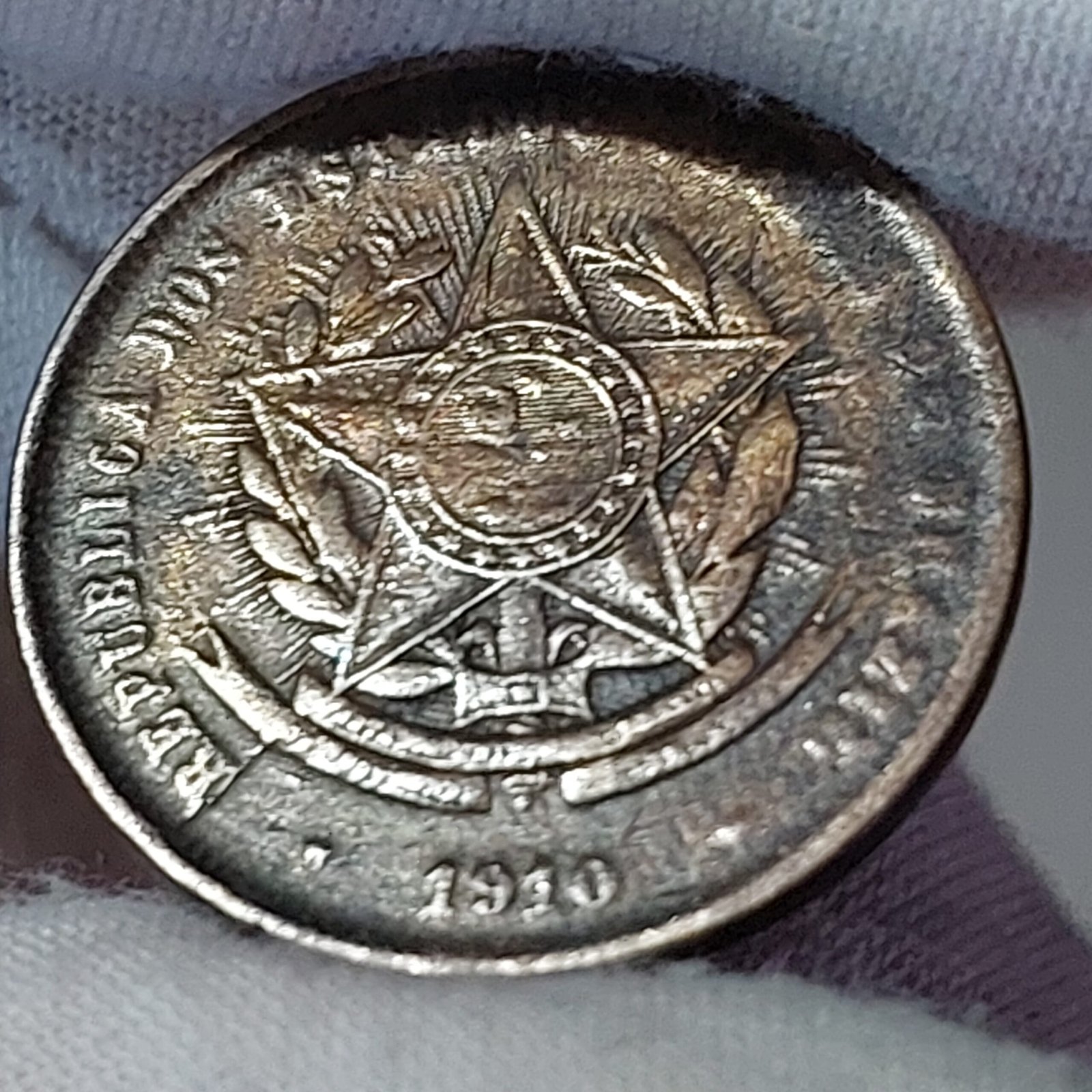 Moeda de 20 Réis do Brasil Ano 1910 - Vintém - Imagem 5