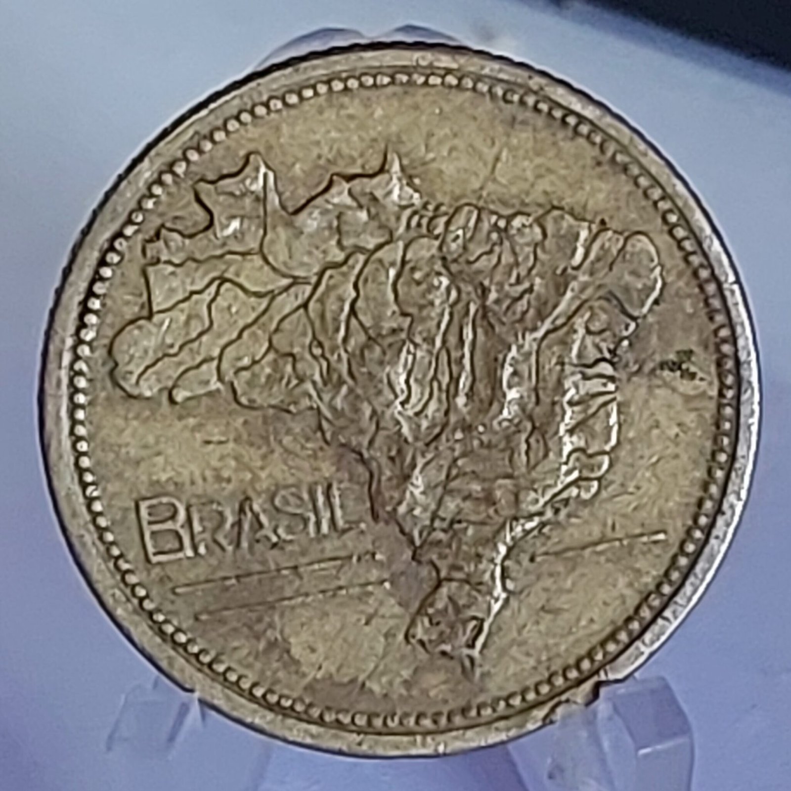 Moeda do Brasil de 1 Cruzeiro Ano 1946 - Mapa do Brasil - Imagem 4