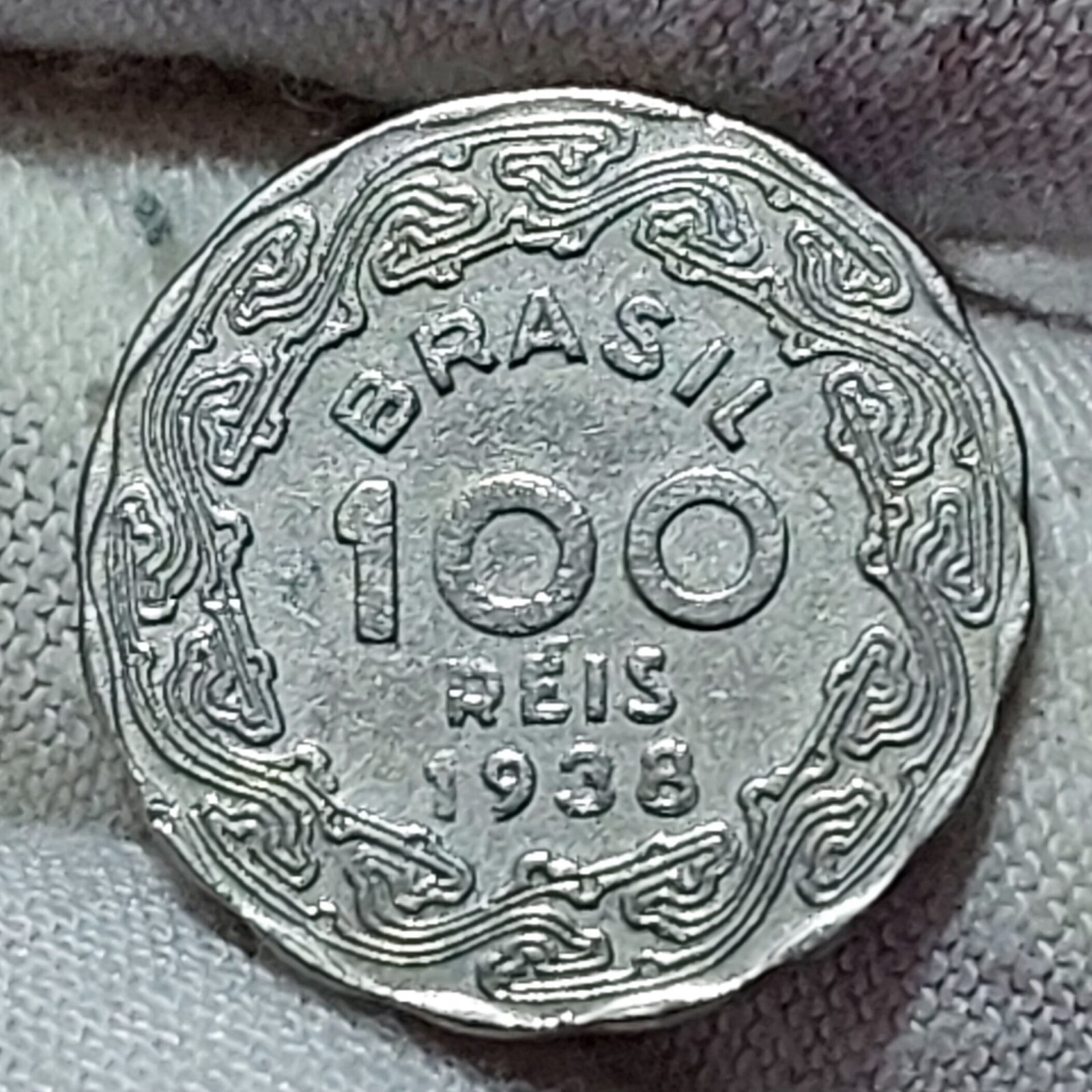 Moeda de 100 Réis Ano 1938 - Getúlio Vargas