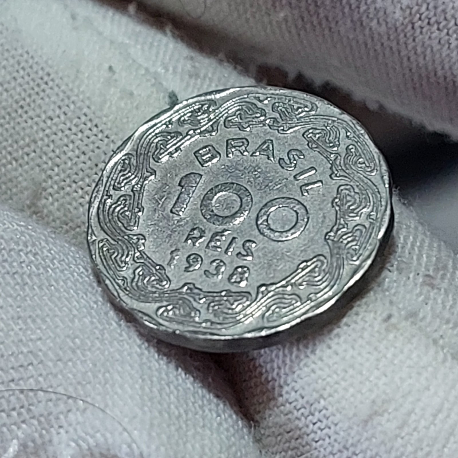 Moeda de 100 Réis Ano 1938 - Getúlio Vargas - Imagem 5