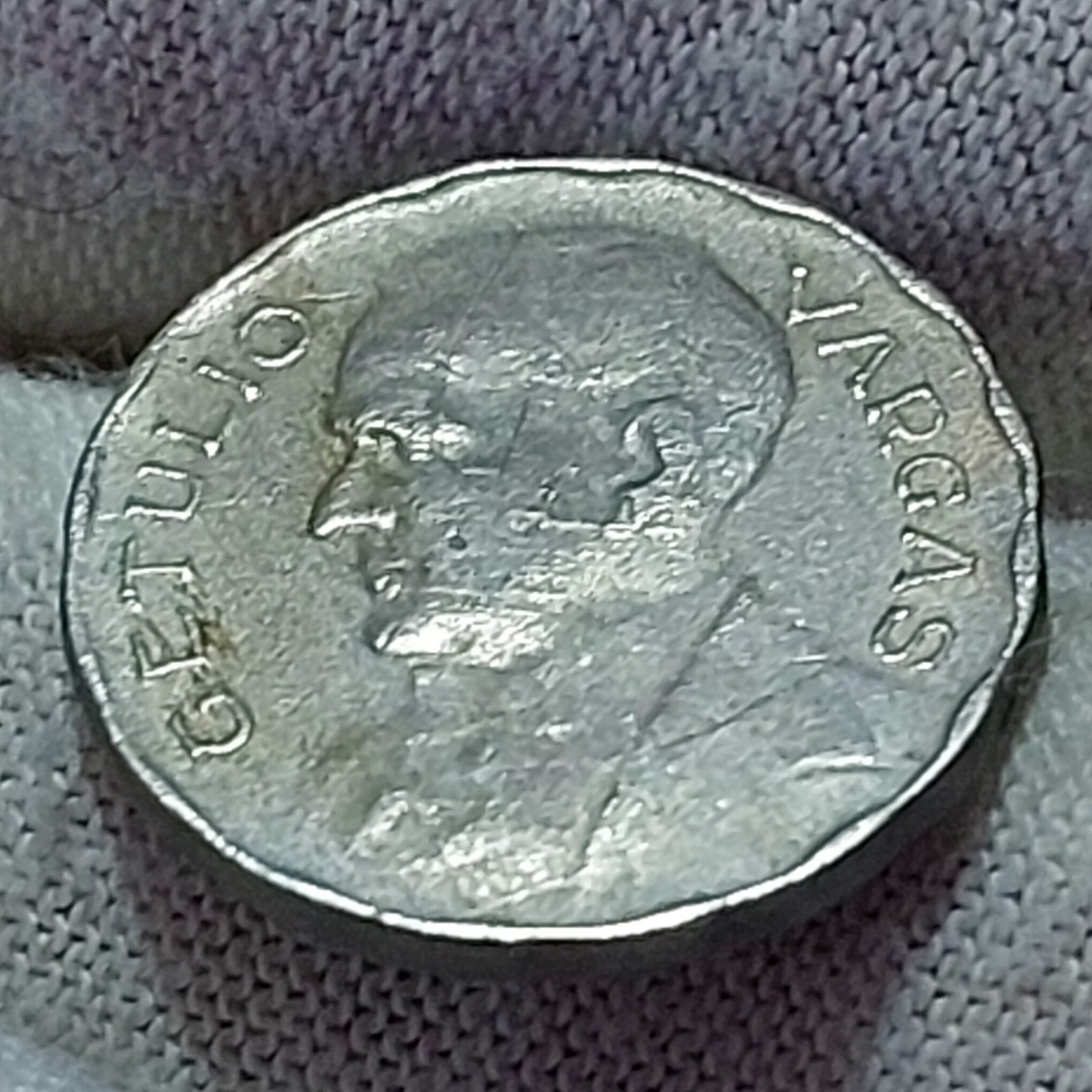 Moeda de 100 Réis Ano 1938 - Getúlio Vargas - Imagem 6
