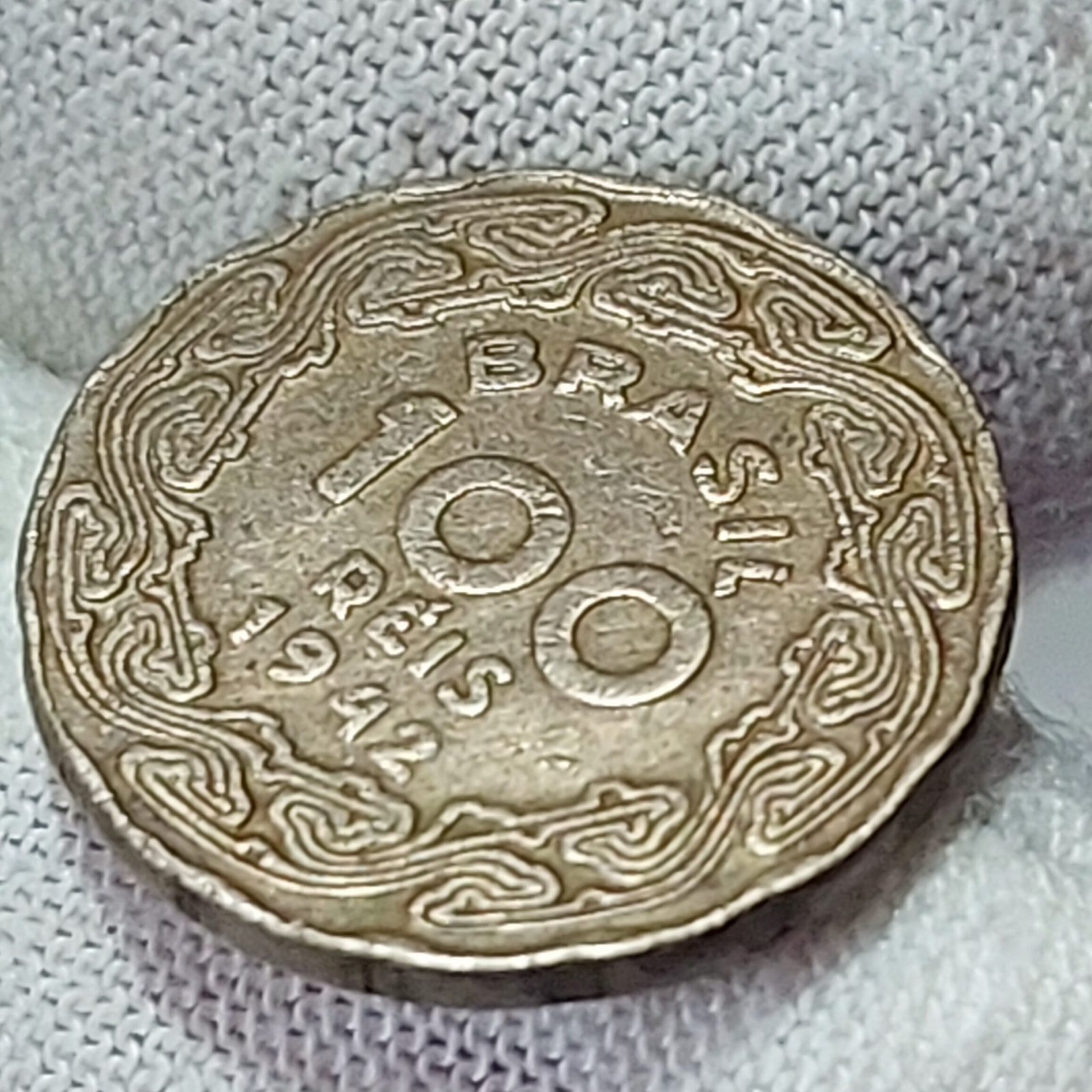 Moeda de 100 Réis Ano 1942 - Getúlio Vargas - Níquel Rosa - Imagem 3