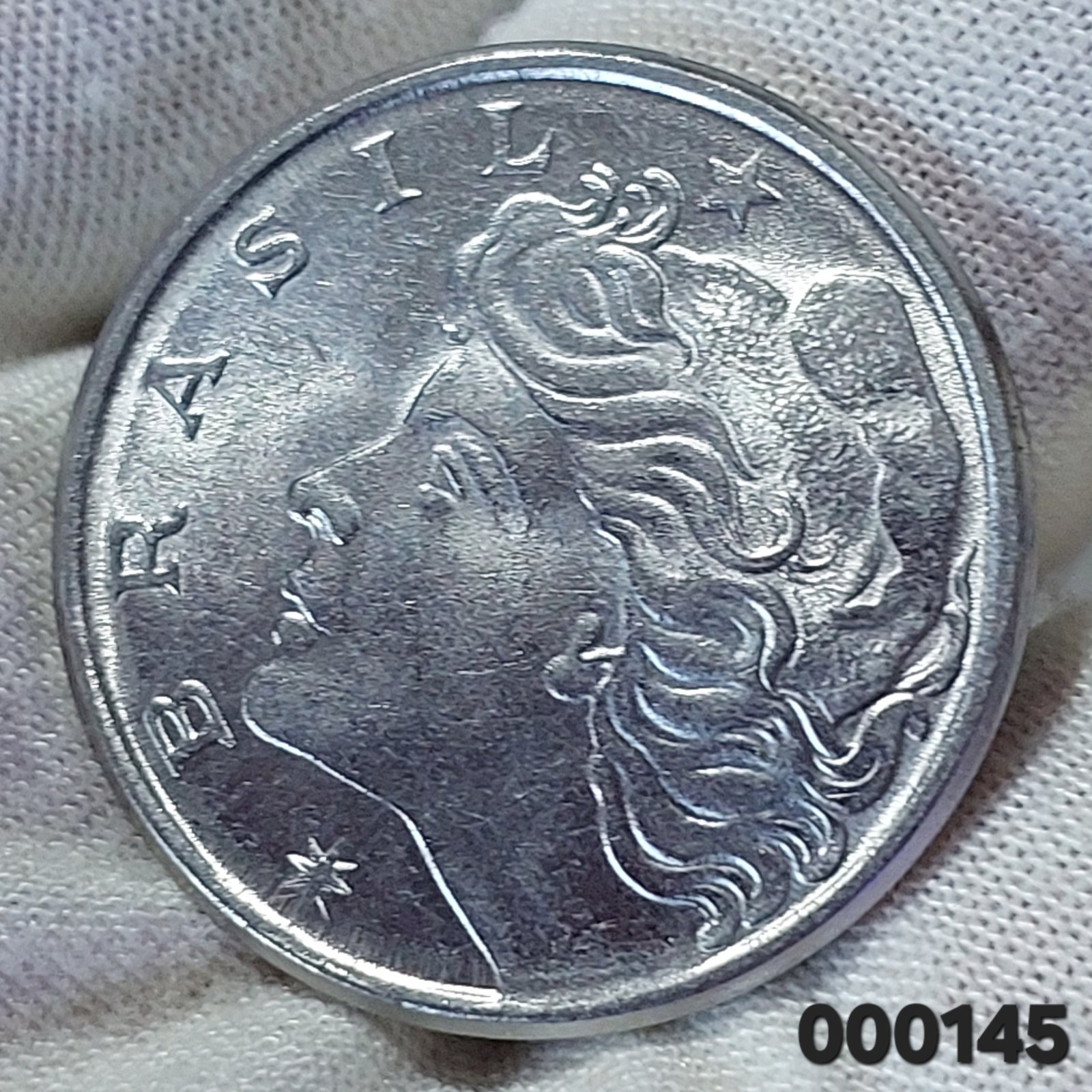 Moeda de 50 Centavos Ano 1977 - República do Brasil - Flor de Cunho - Imagem 4