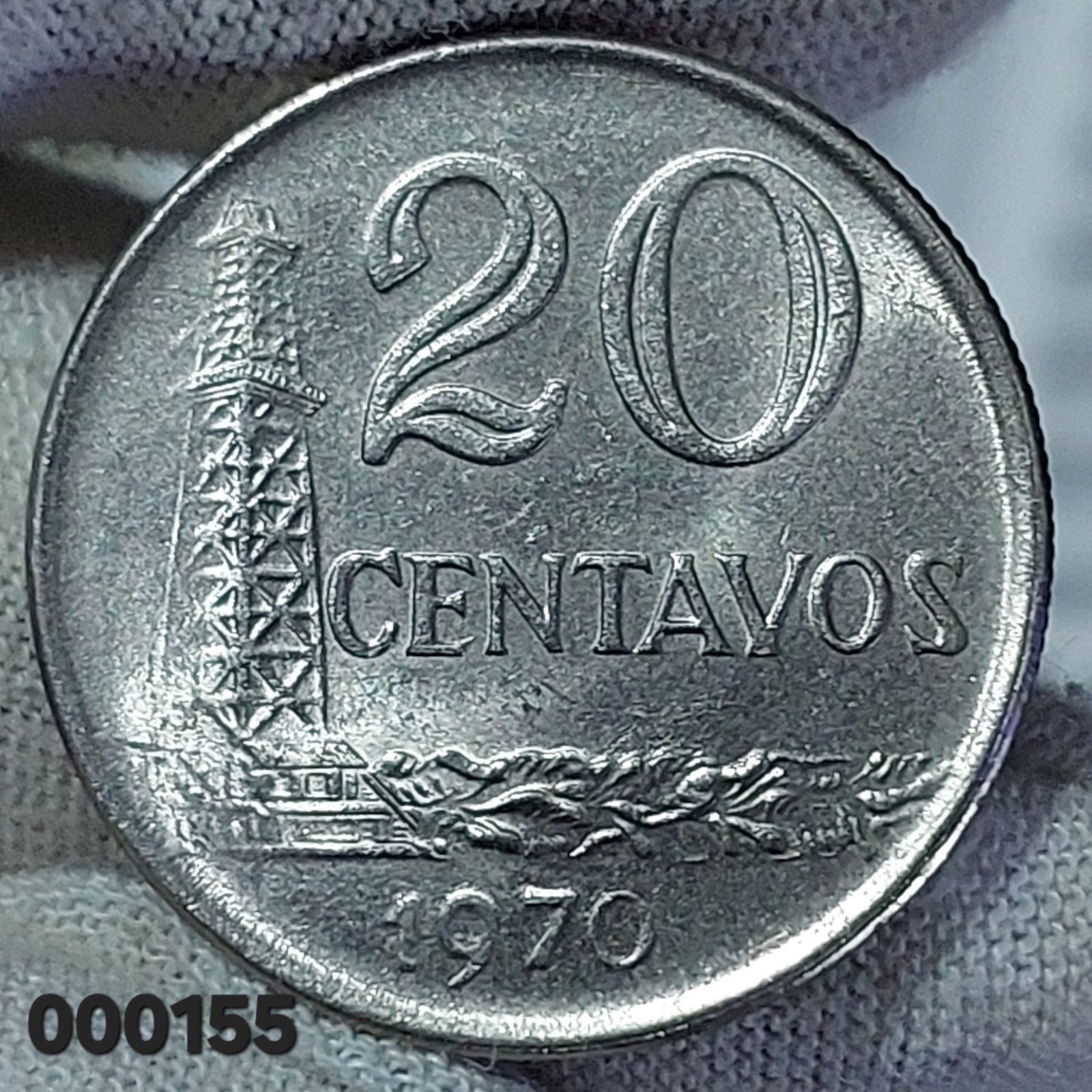 Moeda de 20 Centavos Ano 1970 - República do Brasil - Flor de Cunho - Imagem 3