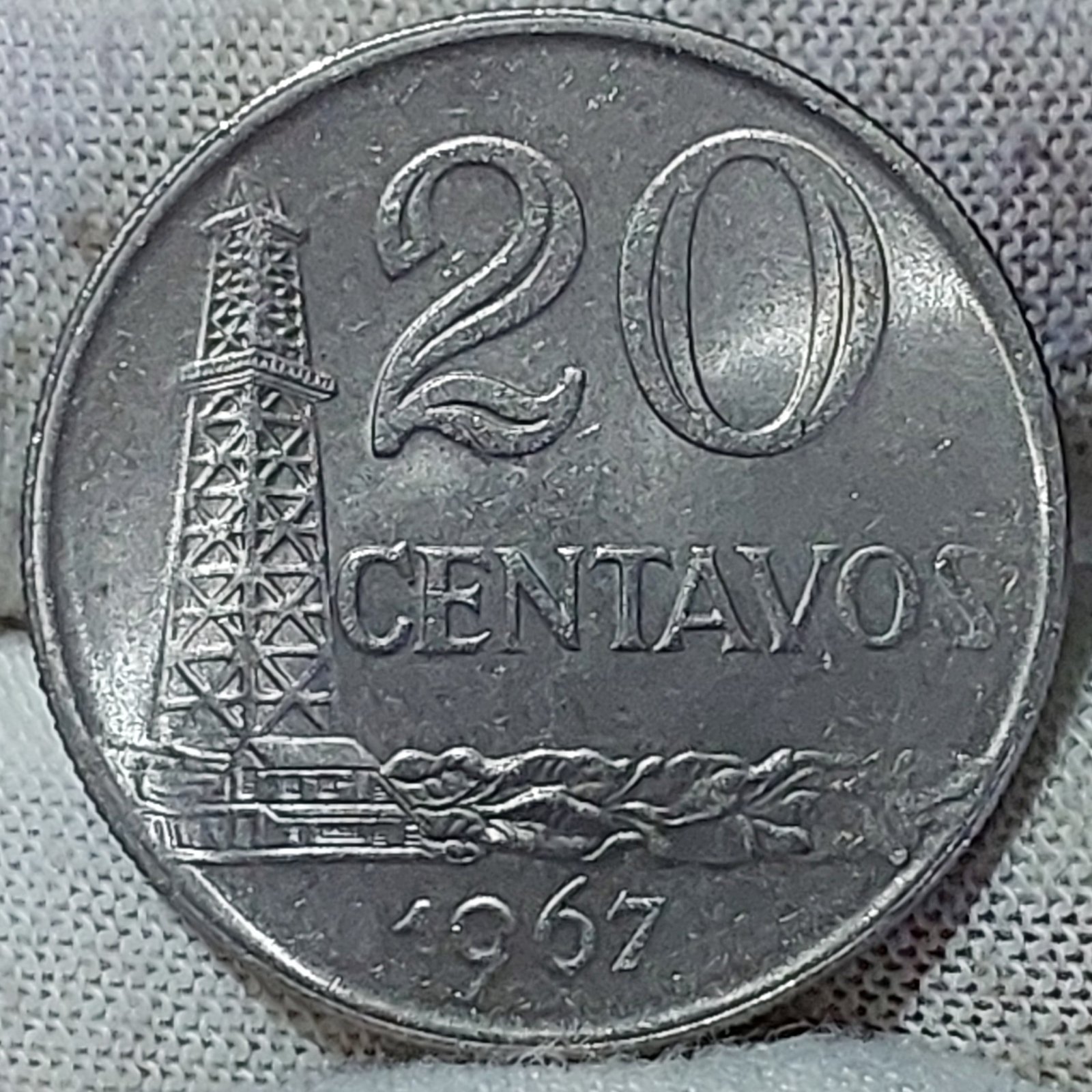 Moeda de 20 Centavos Ano 1967 - República do Brasil