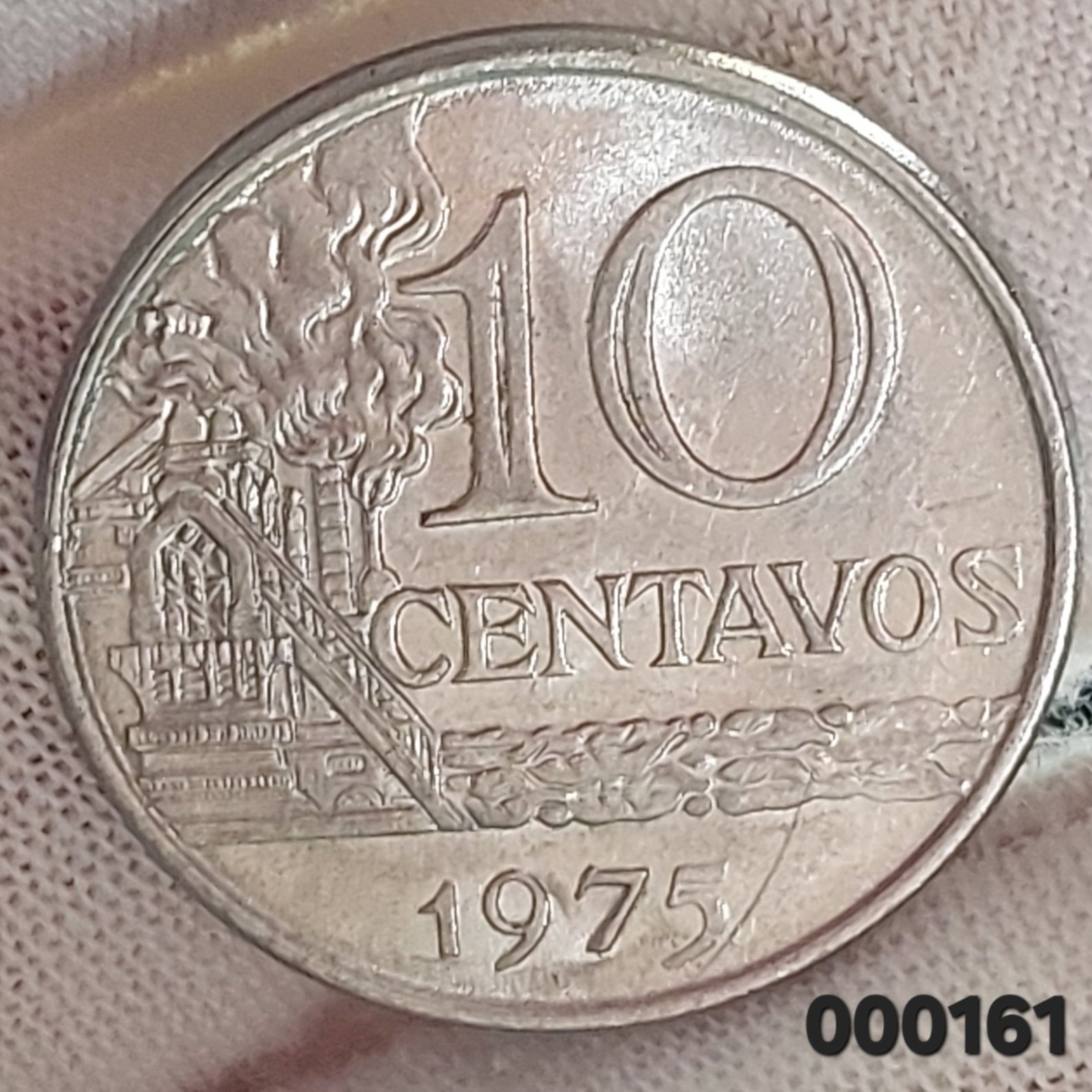 Moeda de 10 Centavos Ano 1975 - República do Brasil