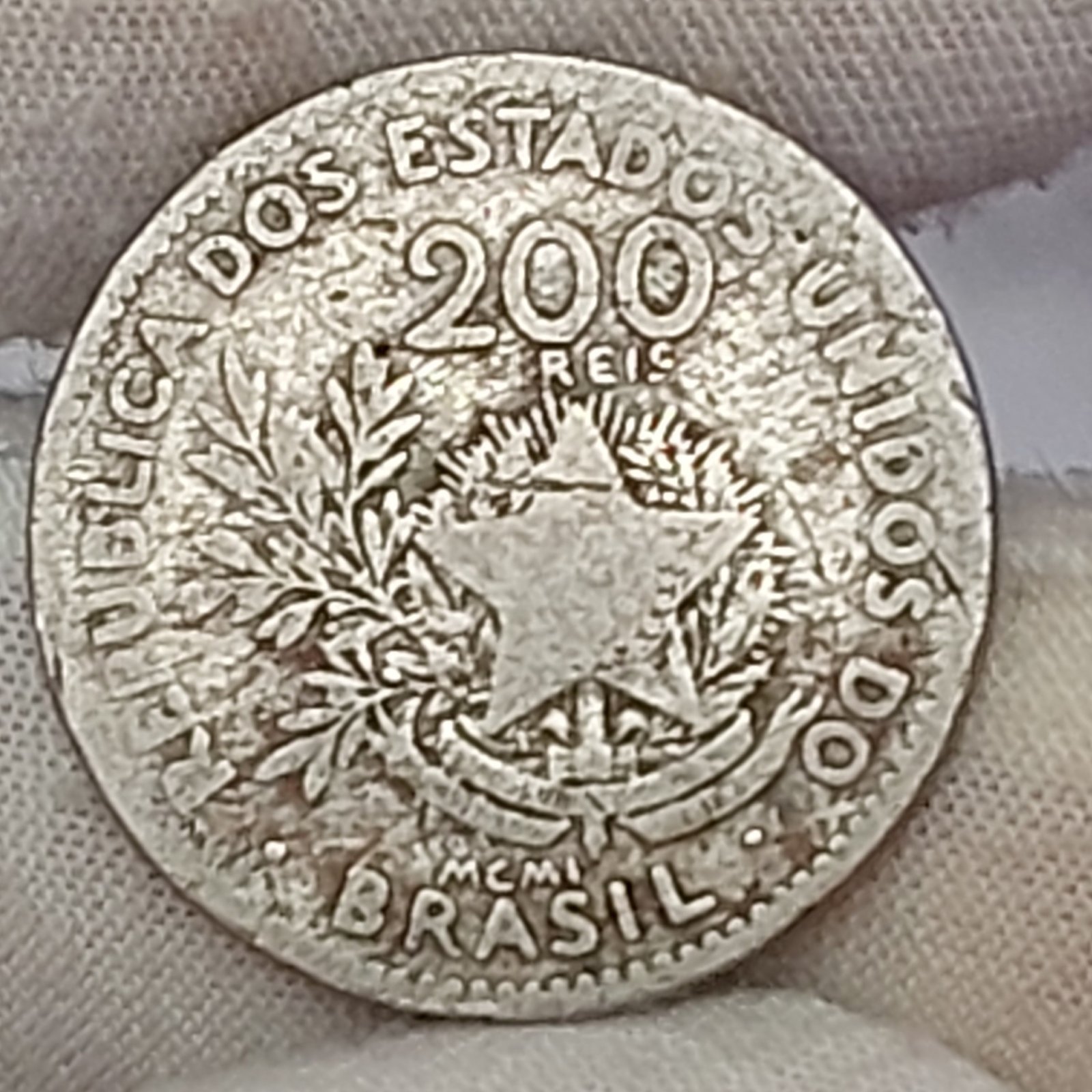Moeda de 200 Réis do Brasil Ano 1901 - MCMI