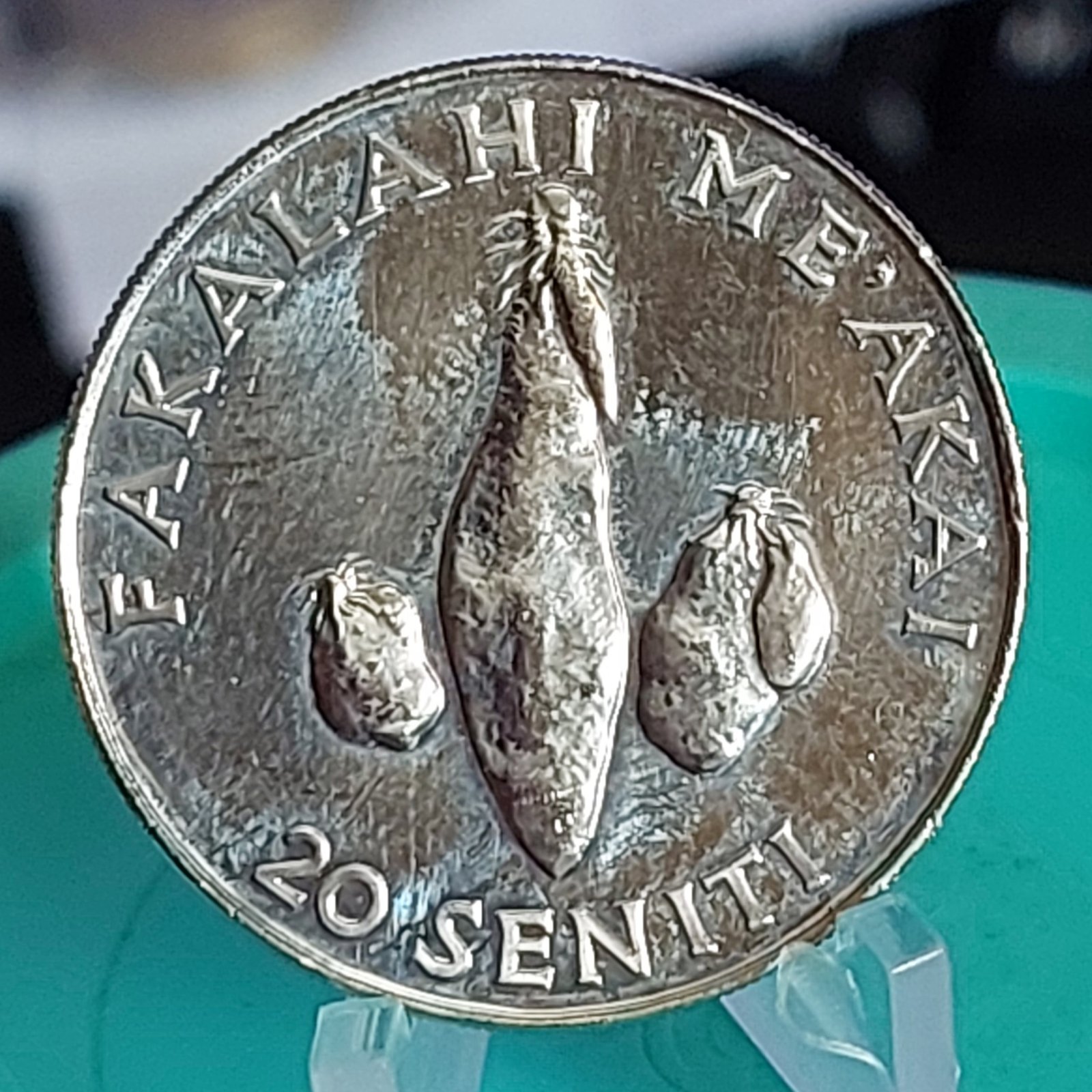 Moeda de 20 Seniti de Tonga Ano 2002 - Diâmetro 28,5 mm - Imagem 3