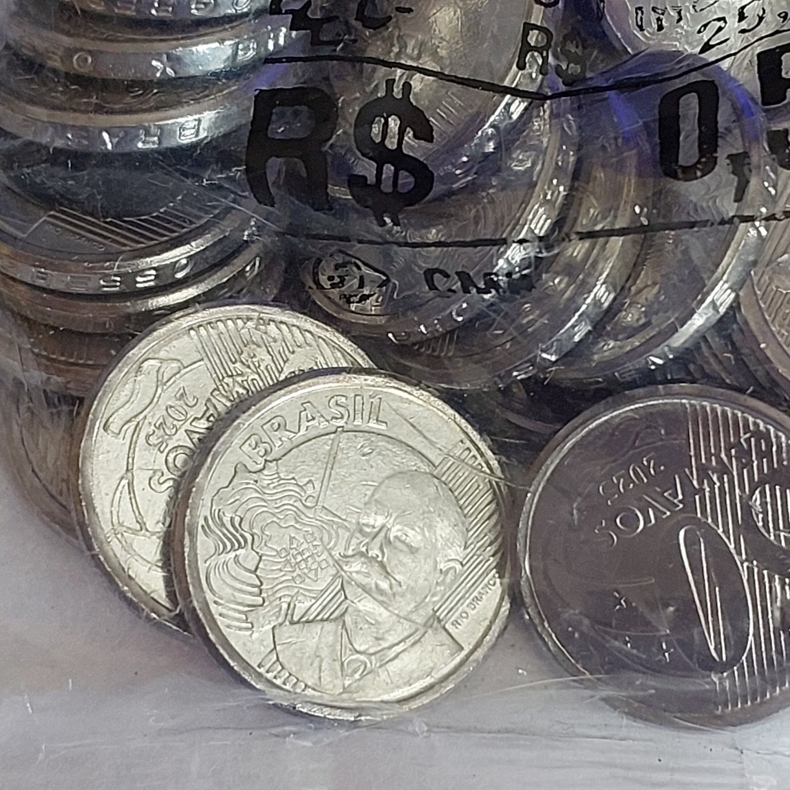 Sachê Lacrado da Moeda de R$ 0,50 (Cinquenta centavos) Ano 2025 - com 50 Moedas - Imagem 3